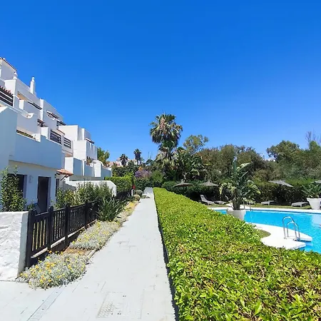 Apartmán La Resina Golf - Terraza, Piscina Y Padel Estepona